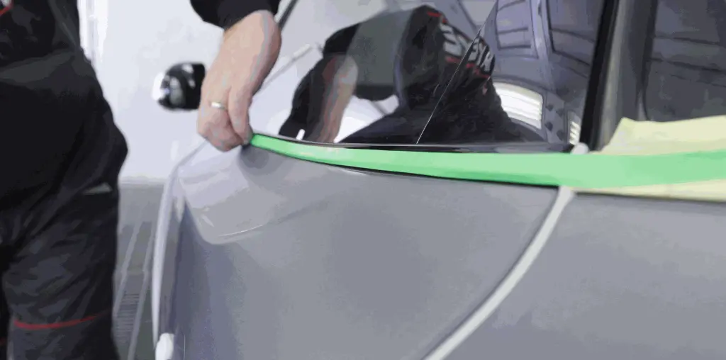 1105_Green Fine Line Tape 3.webp