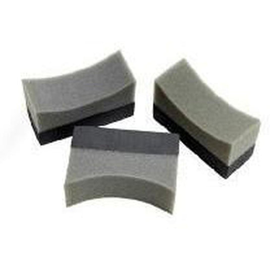 Curved tyre dressing applicator